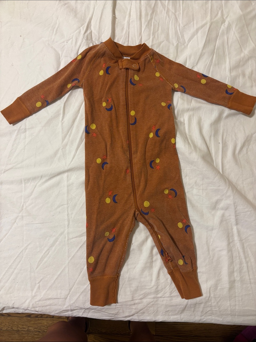 Hanna Andersson Rust Moon & Star Zip Onesie
